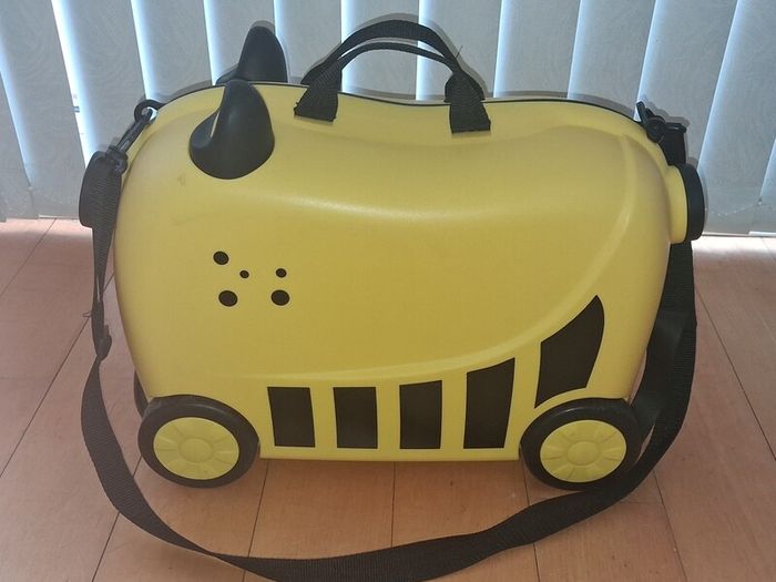 kids ride along suitcase