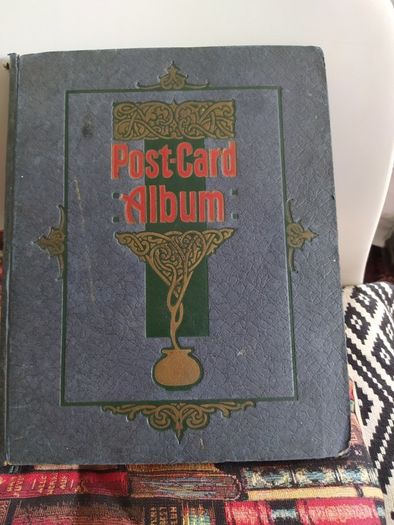 Old postcard album with 80 cards from 1914 to 1955,plus 10 miniature photos of New York,5 old John Hinde,postcards,3 old Iraqui postcards