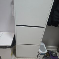 Hall and shoes cabinets plus hallmirror