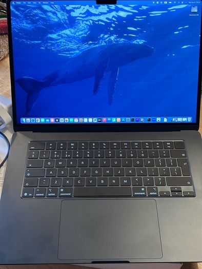 Apple Macbook Air 15 inch 16Gb/256Gb Like New 3 cycles