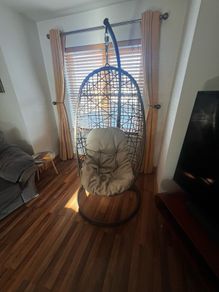 Hanging egg chair