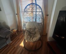 Hanging egg chair