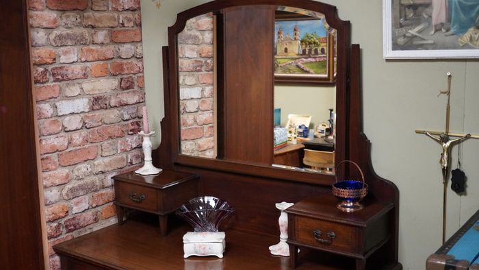 Edwardian Mahogany Dressing Table