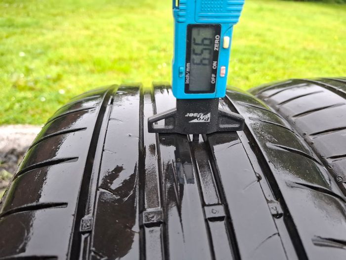 2x 205/55/16 Dunlop