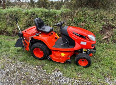 Kubota GR2120 Tractor Lawnmower (Like New)