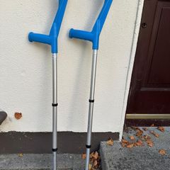 HMS Vilgo crutches