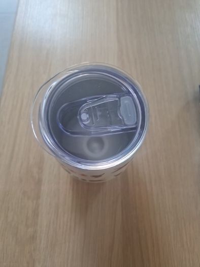 Travel mug