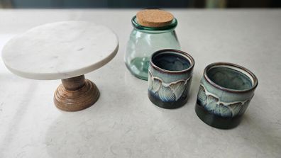 Kitchenware, cake stand, jar and herb planters