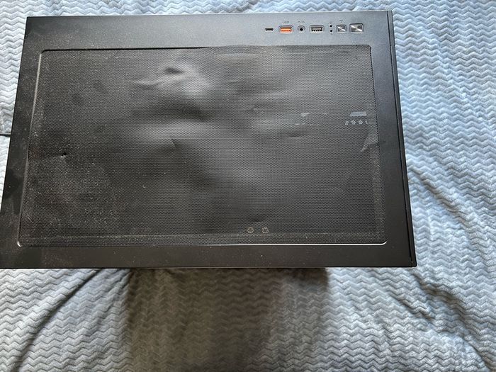 Black gaming PC