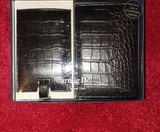 Carraig Donn passport set brand new