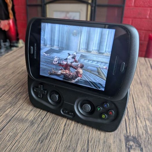 Anbernic RG Slide - Handheld gaming console