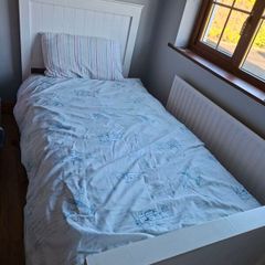 Single bed