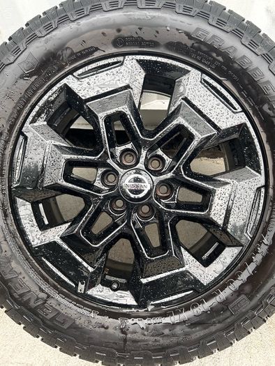 Genuine Nissan Navara 18" Alloy Wheels