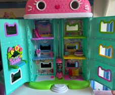 Gabbys Dollhouse