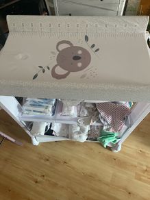 baby changing table with bath basin