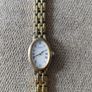 Vintage Ladies bracelet watch Seiko quartz Image 4