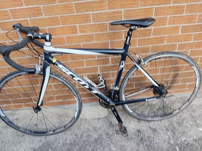 Road bike