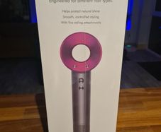Dyson Supersonic Hairdryer in sealed box Final Price