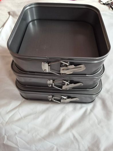 Cake Tins set of three