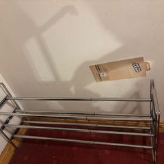 chrome-plated, extendable shoe rack