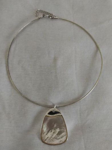 Monet necklace