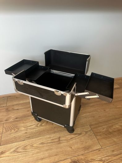makeup trolley case