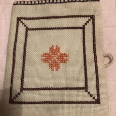 Pin cushion