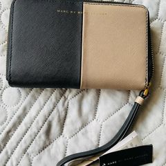 Marc Jacob's Wallet -Postage included