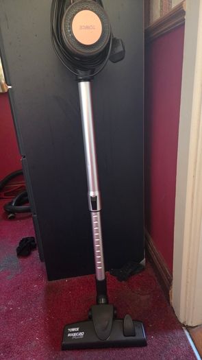 Laminate floor cleaner