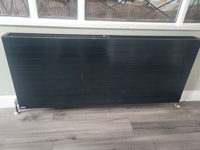 Radiator Anthracite Grey