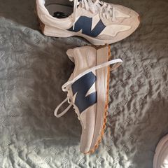 new balance 327 sneakers size 6 39