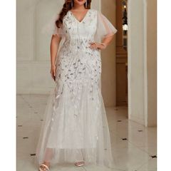 Stunning White Dress with Silver Threads size 18