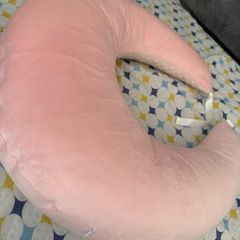 feeding pillow