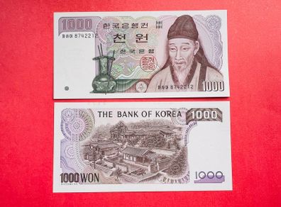 South Korea  1000  Won   1975  Pick  44. SCARCE ( Uncirculated )