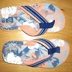 Boys flip flops