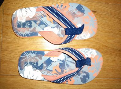 Boys flip flops
