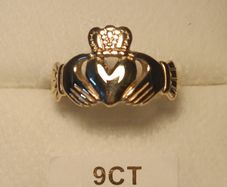 9ct Gold Women's Irish Claddagh Ring.