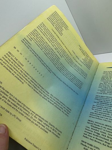 pokemon book guide vintage (1999)