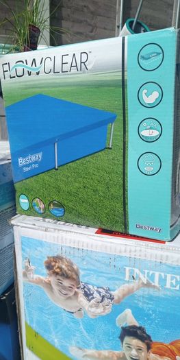 Intex Swimming Pool Set