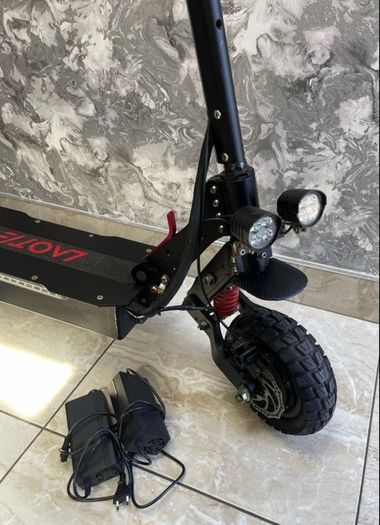 Laotie Es18 E scooter