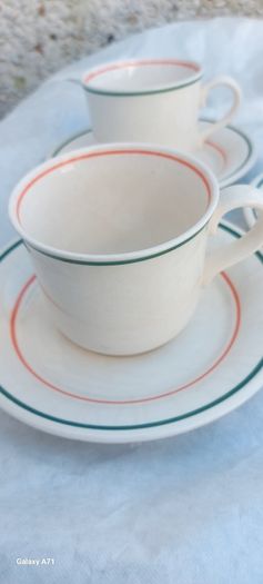 Arklow brendan erin stone design 3 x cups and Saucers,vintage collectors items ,buyer collects or pays postage thank you, see pictures for condition, sold as seen.