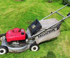 Honda 2160 lawnmower