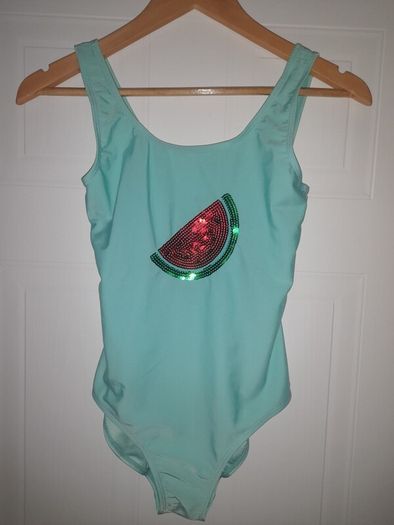 girls swimsuit