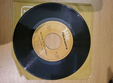 Friend And Lover Reach Out Of The Darkness 7 inch Vinyl Single Verve Folkways KF 5069