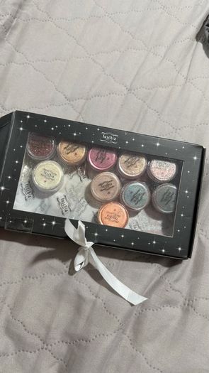 Eyeshadow pigments and glitters new set