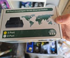 Mini network Switch plug and play