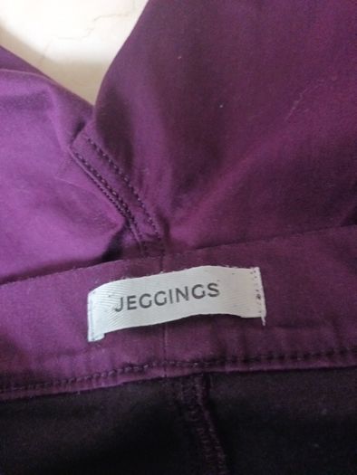 M&S Plum Short Length  Jeggins.  S.12