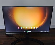LG 27" Ultra HD 4K IPS LED Monitor (27" Diagonal)