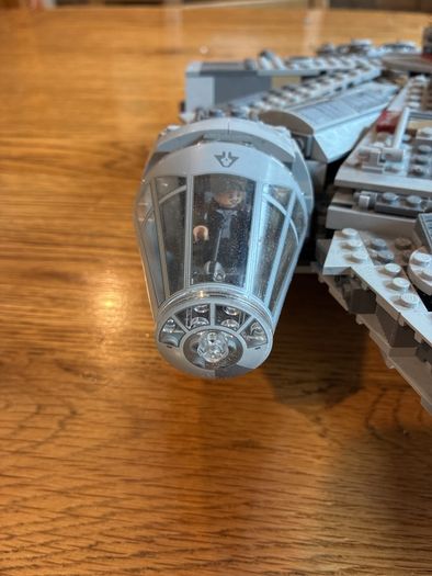 Lego Star Wars milennium falcon 75105