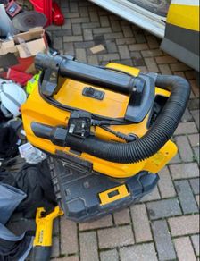 dewalt hoover